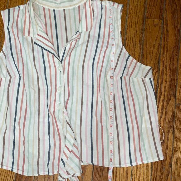Bundle of two sleeveless summer tops asymmetrical collared wrap sheer blouse - Picture 12 of 12